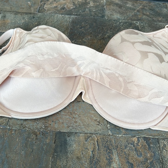 Bra Vanity Fair 36D - Picture 5 of 5